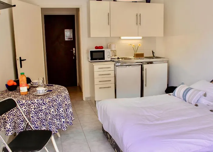 Les Flots Bleus-1 By Interhome Apartmán